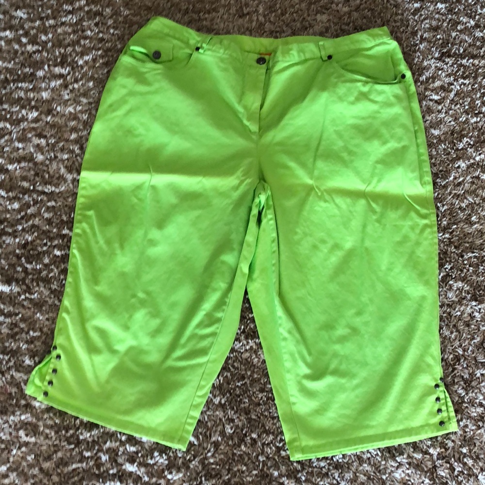 Lime Green Hearts of Palm Capris